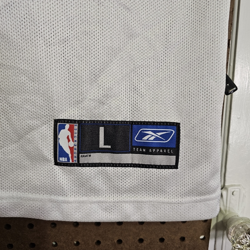 (EUC)Vintage Reebok Allen Iverson 76ers Jersey - Picture 4 of 12